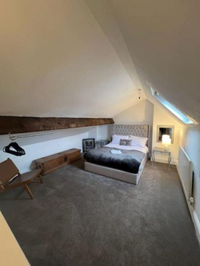 6 bed house - 12 minutes to City Centre
